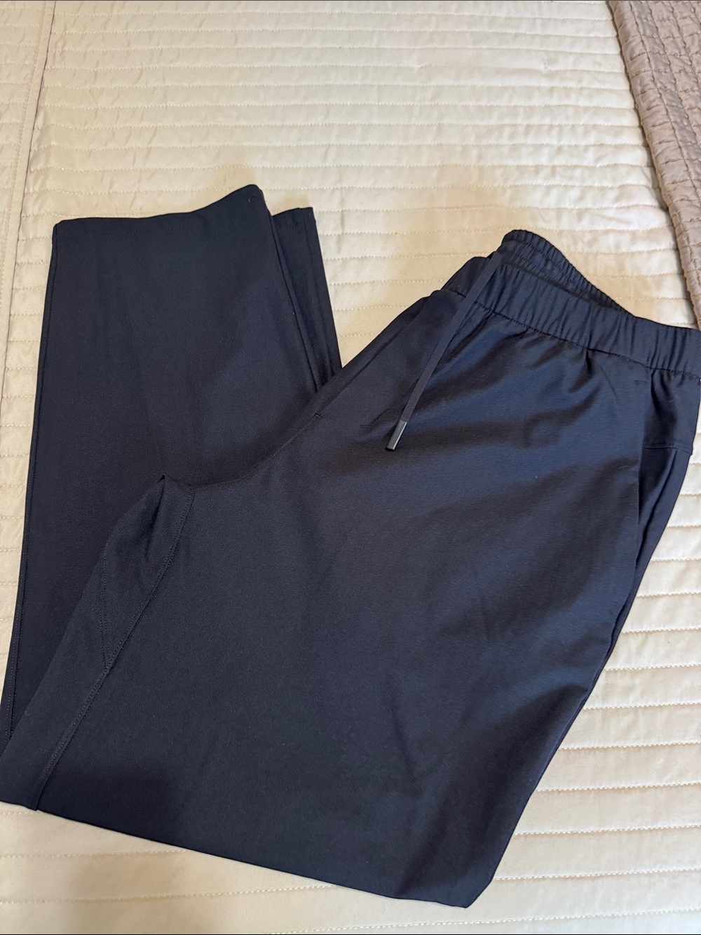 Men’s Lululemon athletica Black Joggers size large